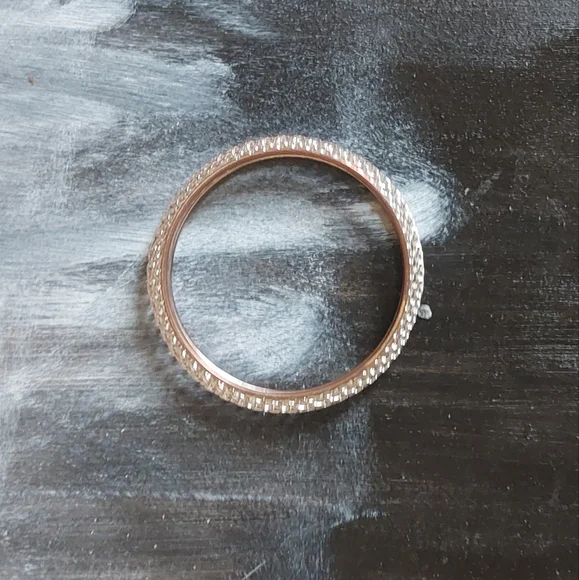 Silver bangle - Picture 2 of 4